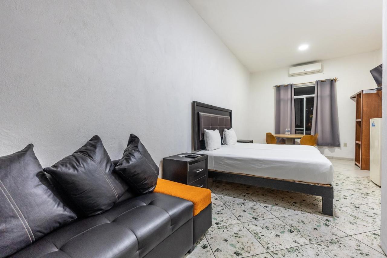 Loft Hotel Malecon Vallarta プエルトバラータ エクステリア 写真