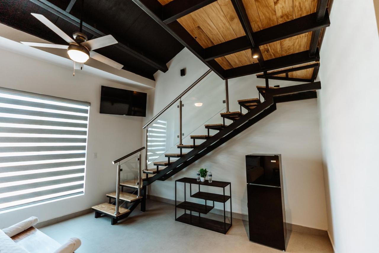 Loft Hotel Malecon Vallarta プエルトバラータ エクステリア 写真
